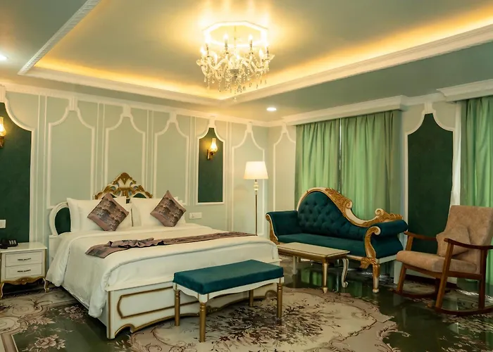 G Ramayana- Premium Hotel